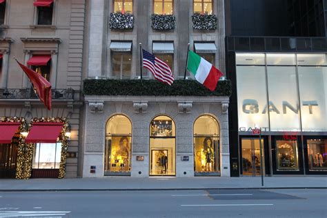 ufficio versace new york|Versace 647 Fifth Avenue .